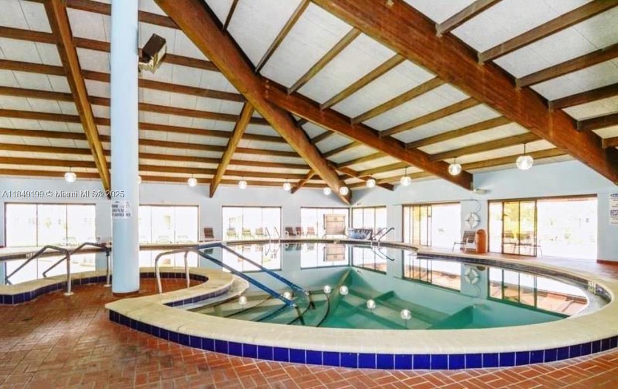 SUNRISE LAKES 84 CONDO - Residential