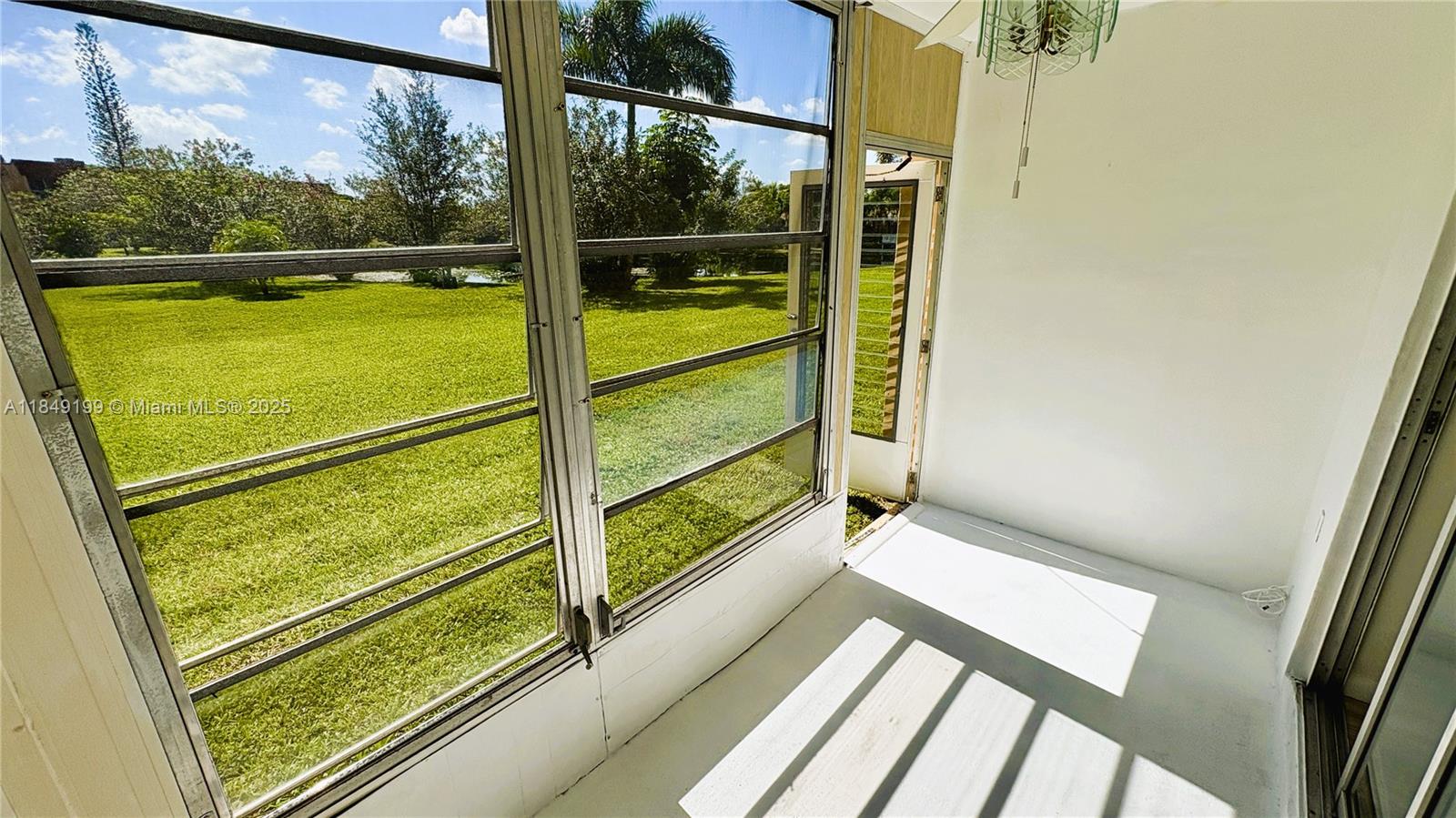 SUNRISE LAKES 84 CONDO - Residential