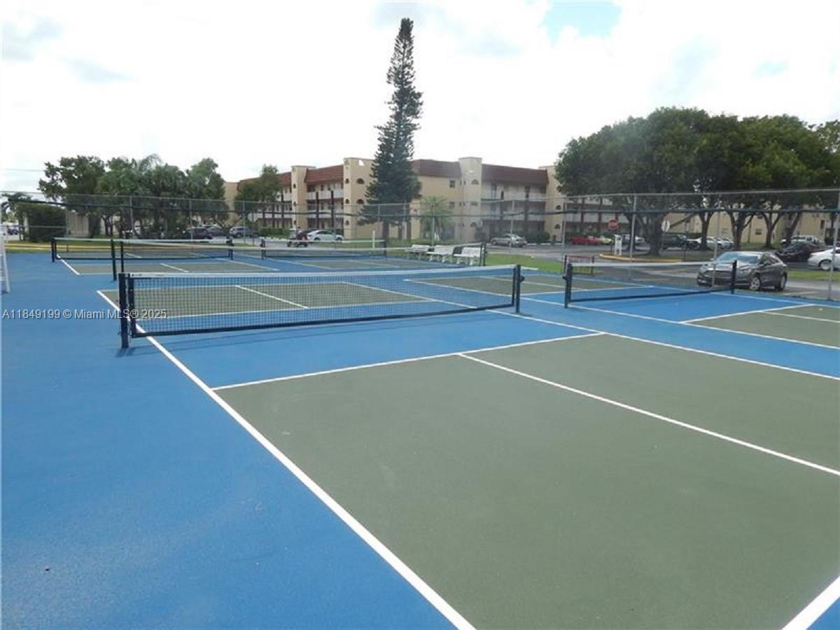 SUNRISE LAKES 84 CONDO - Residential