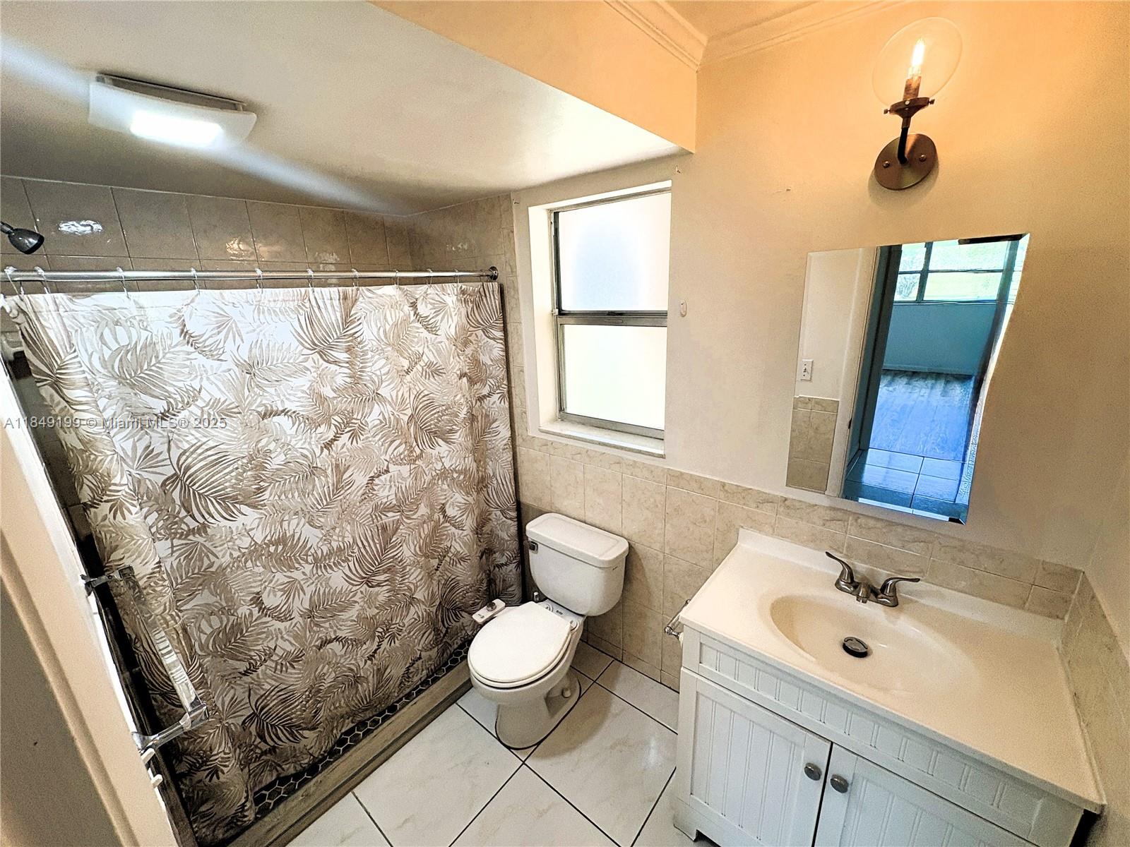 SUNRISE LAKES 84 CONDO - Residential