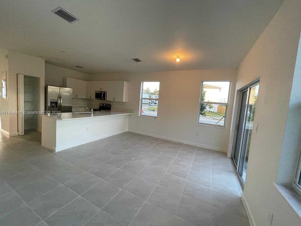 CEDER POINT - Residential