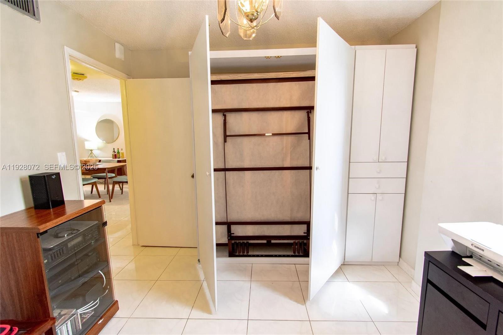 THE GEORGIAN CONDO - Residential