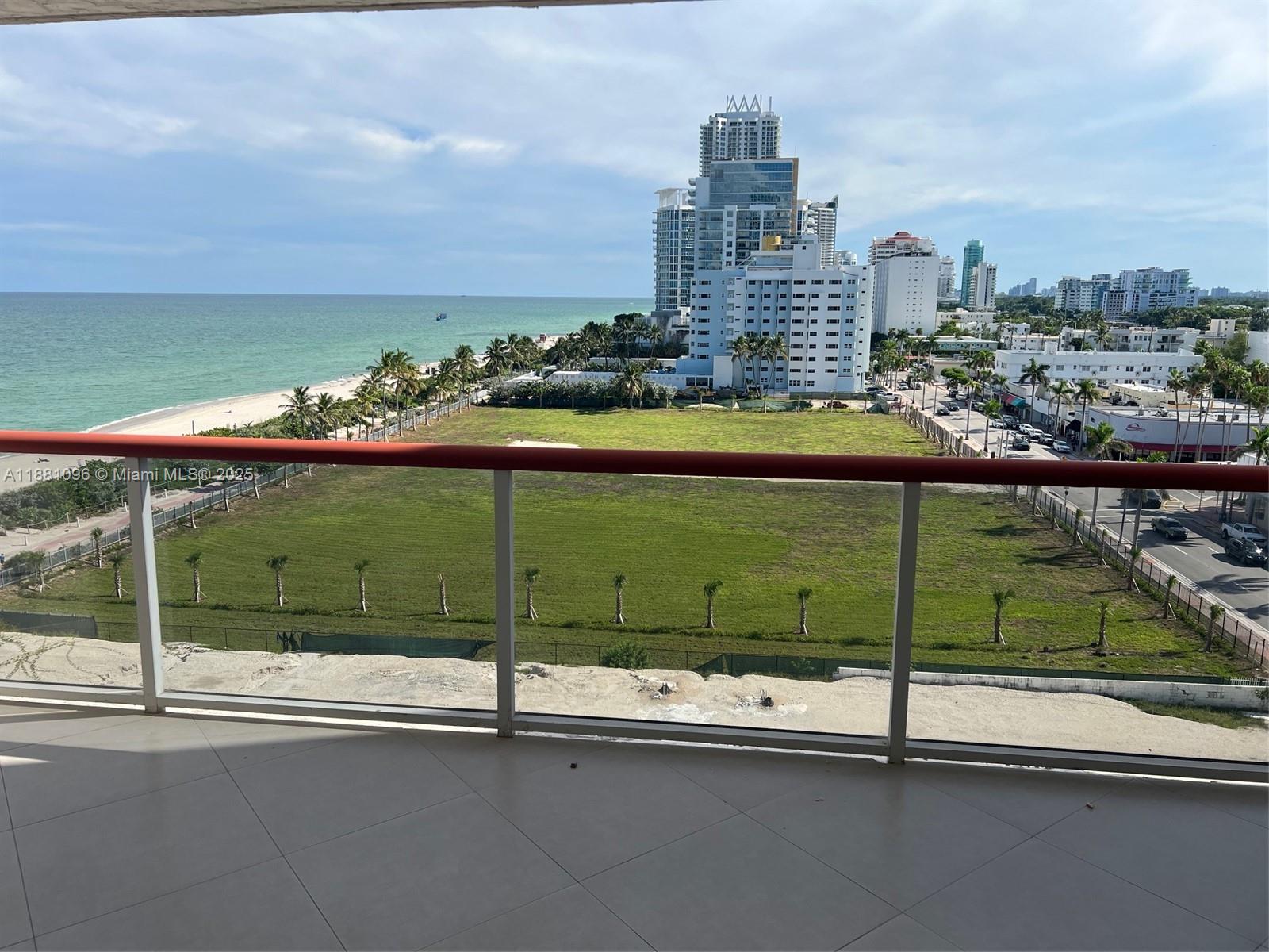 6767 Collins Ave 904