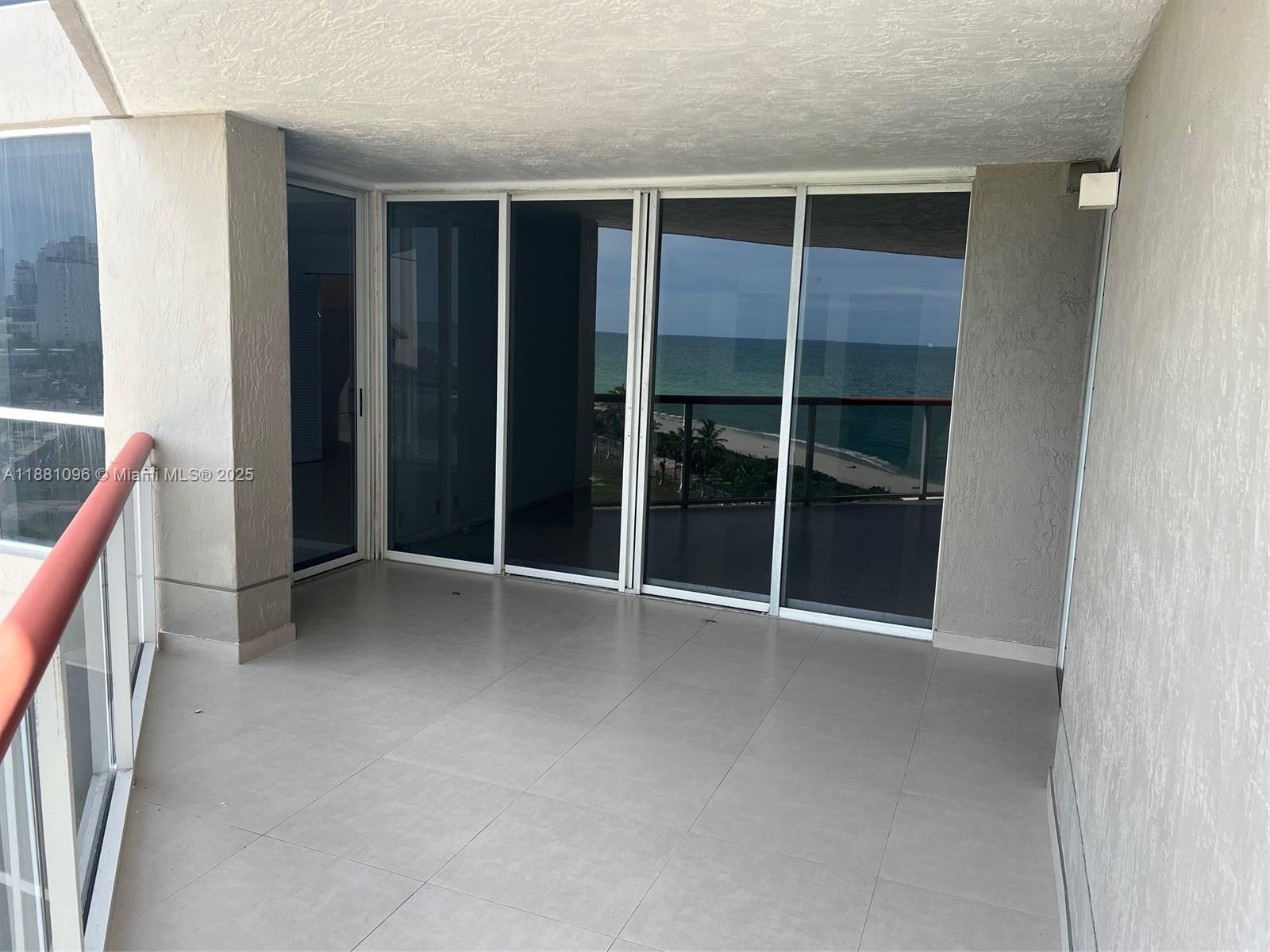 6767 Collins Ave 904