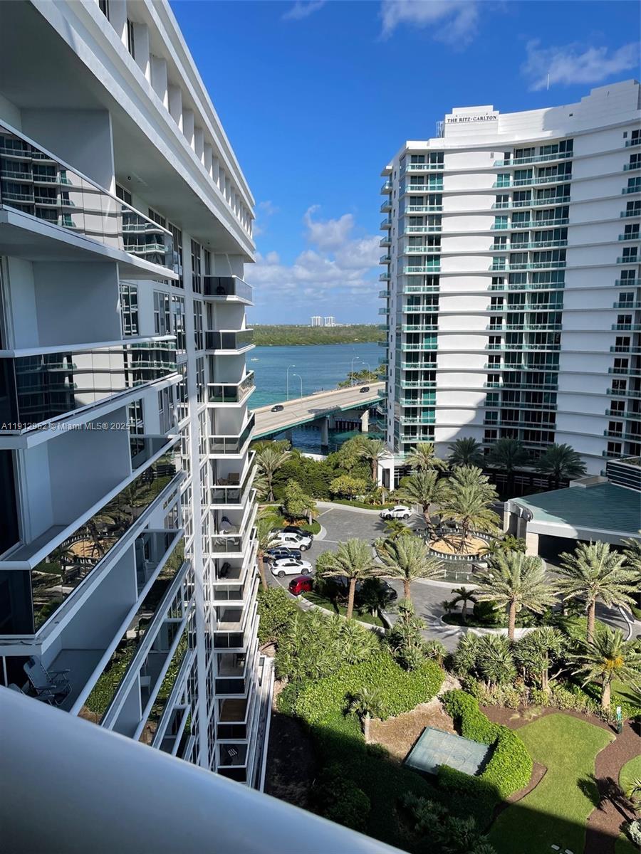 Harbour House Condo - Residential Lease