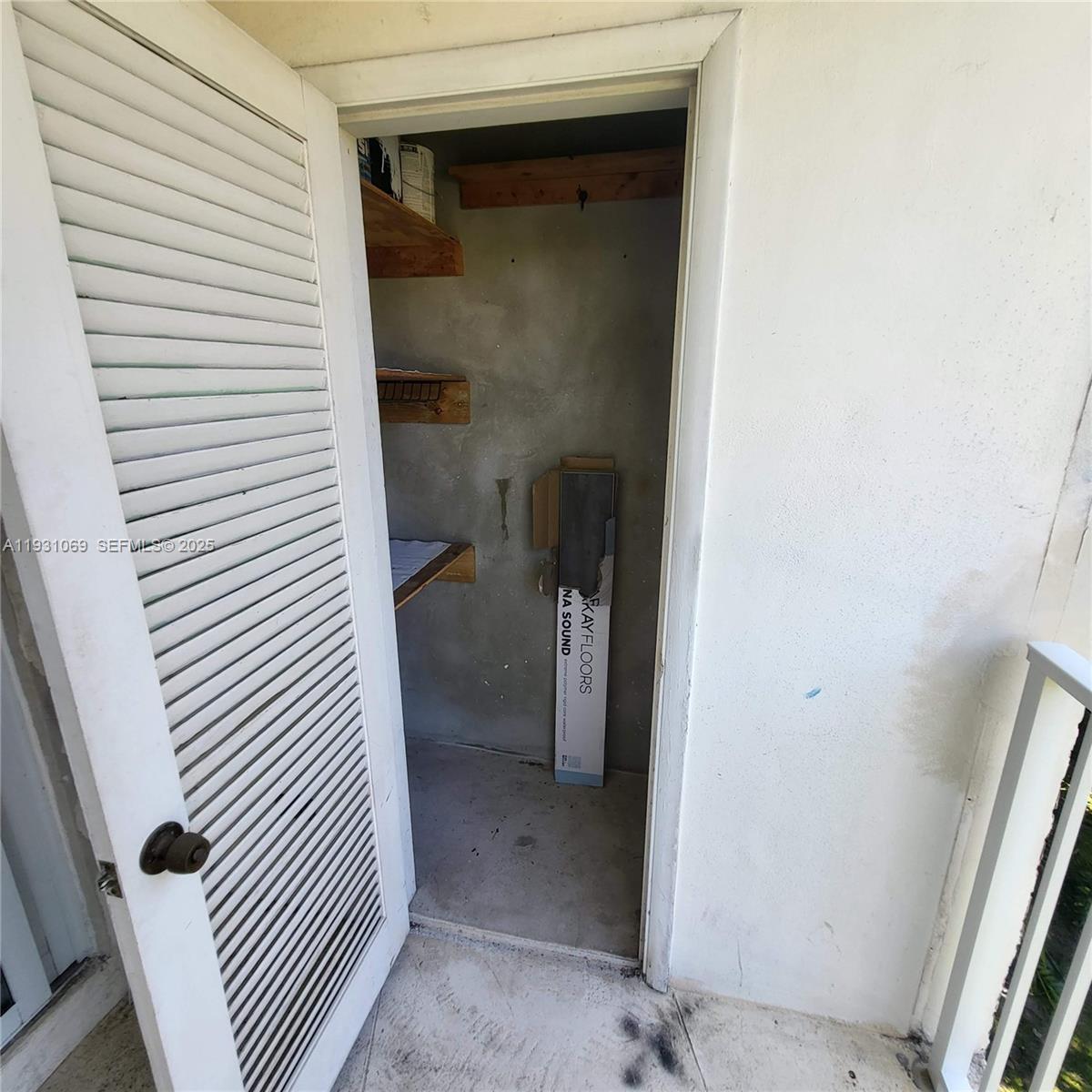 GALEN DRIVE CONDO APTS - Residential Lease