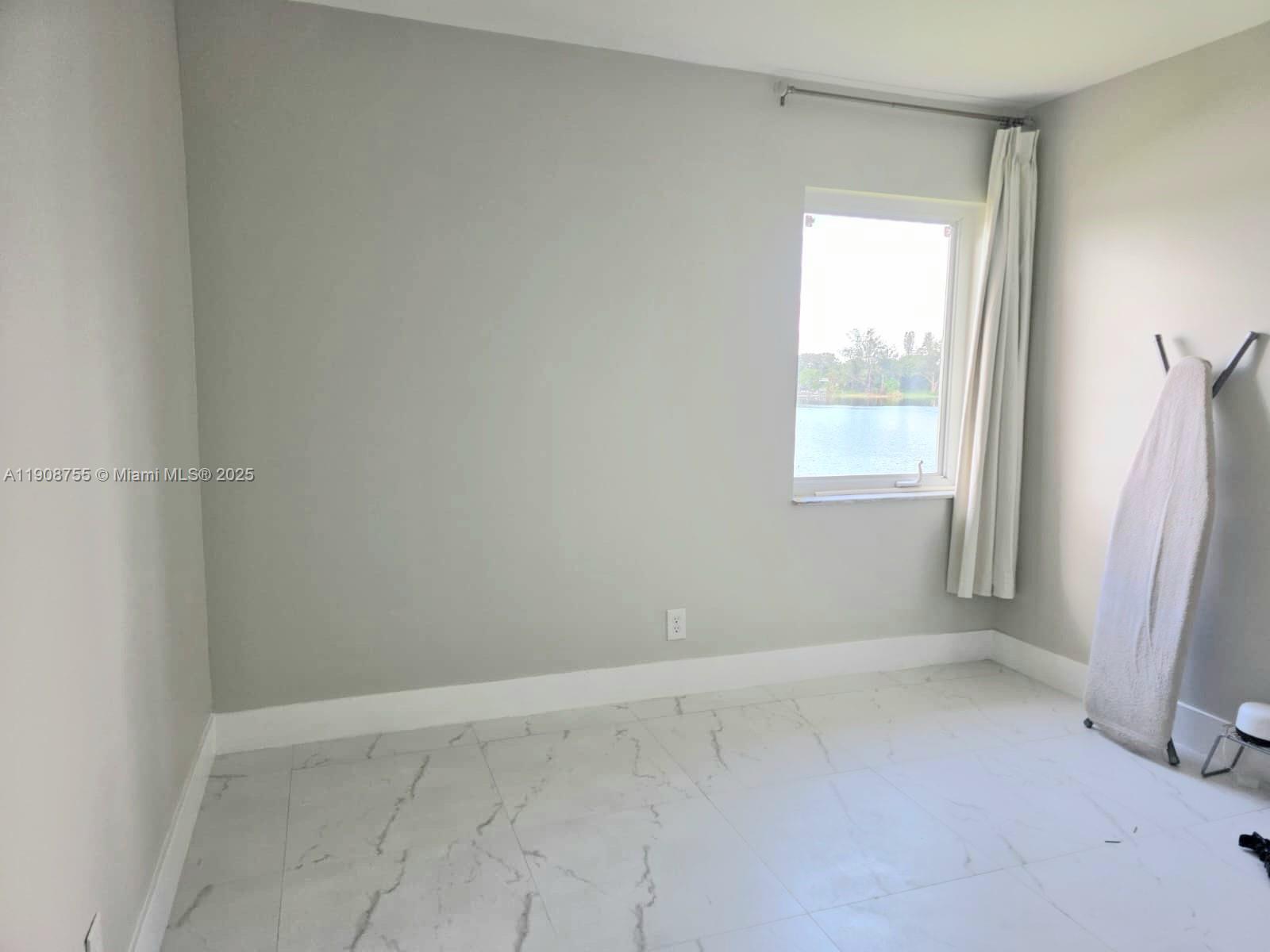 LAKEVIEW ESTATES CONDO - Residential Lease