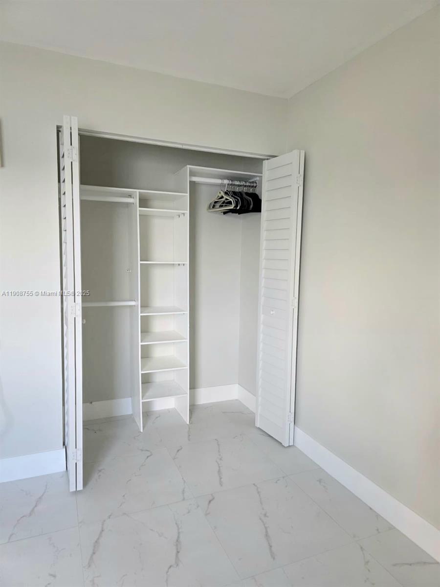 LAKEVIEW ESTATES CONDO - Residential Lease