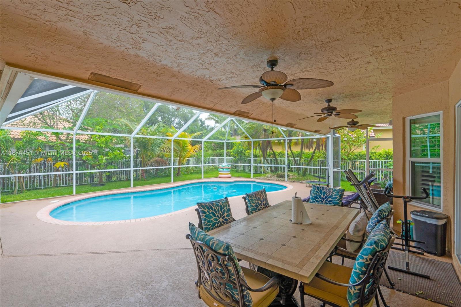 FAIRWAYS AT EAGLE TRACE - Residential Lease