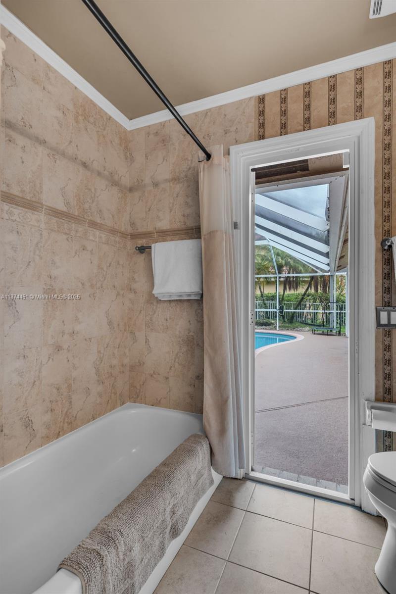 FAIRWAYS AT EAGLE TRACE - Residential Lease