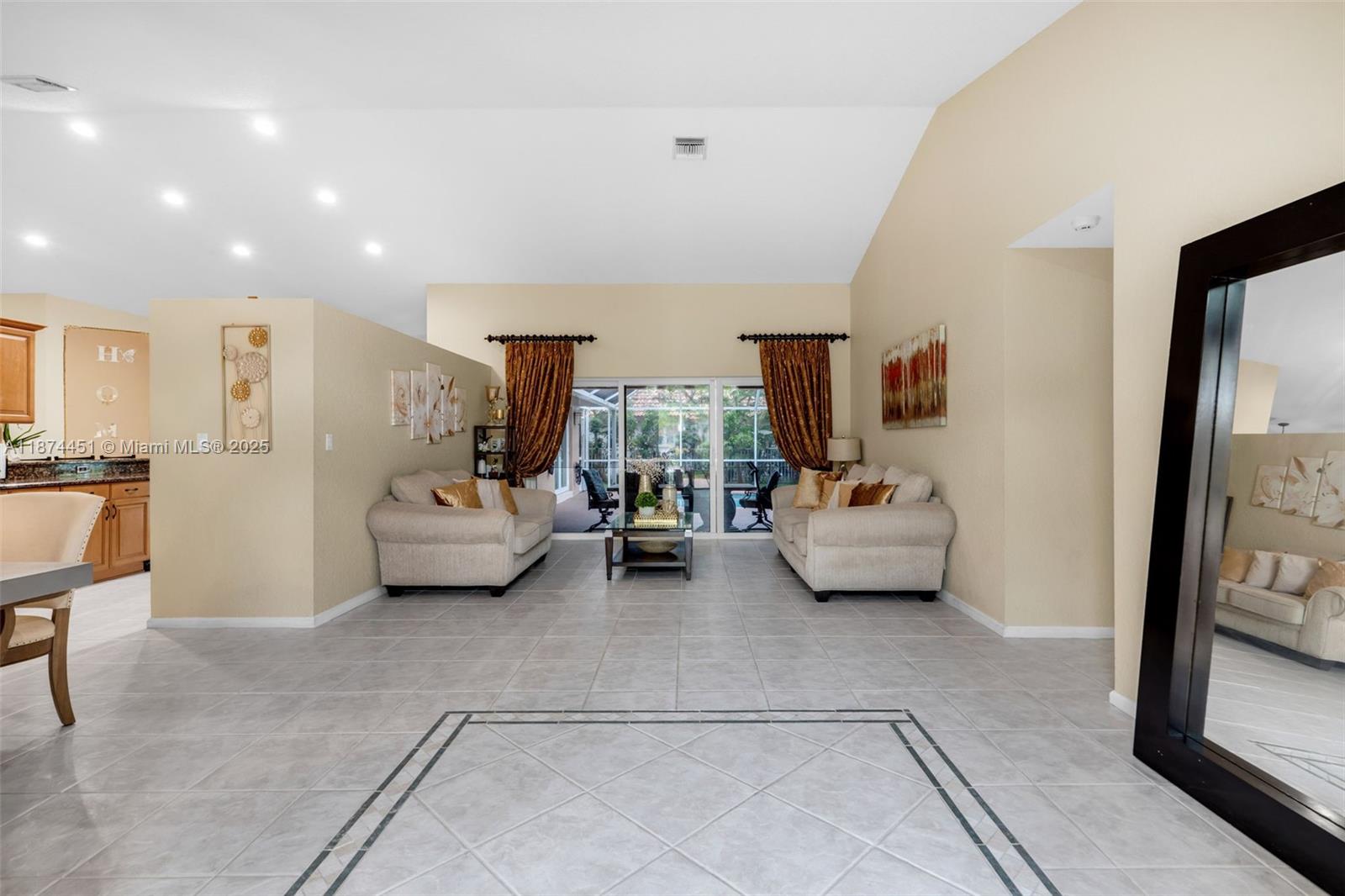 FAIRWAYS AT EAGLE TRACE - Residential Lease