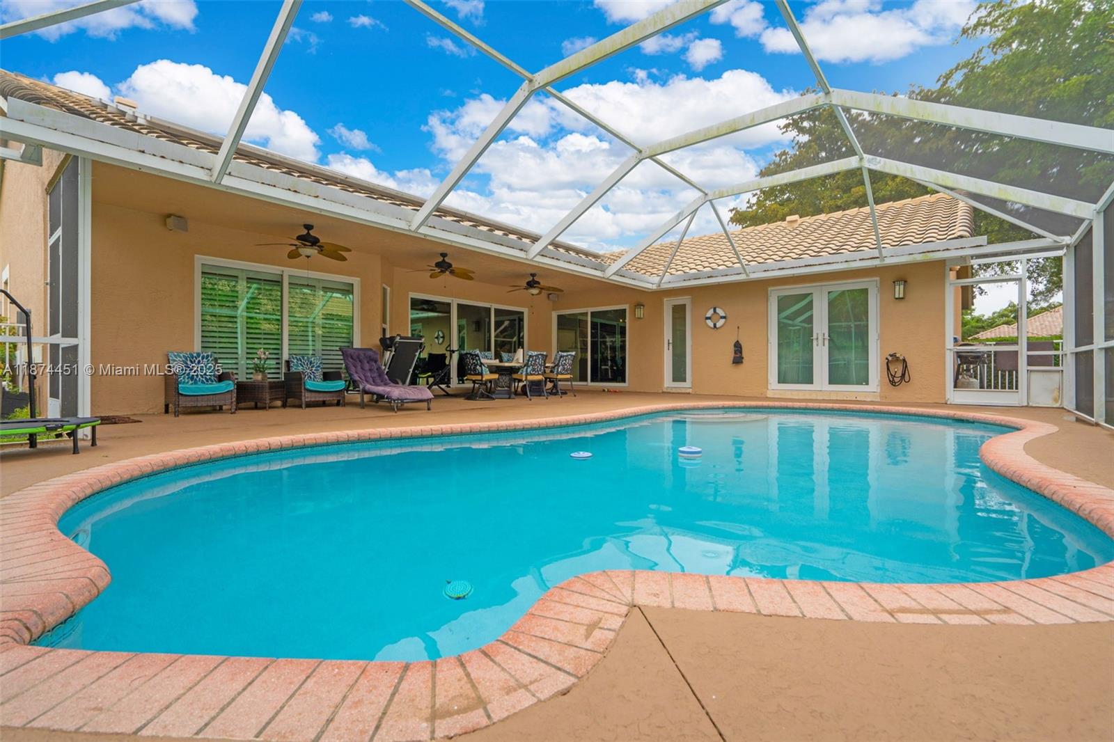 FAIRWAYS AT EAGLE TRACE - Residential Lease