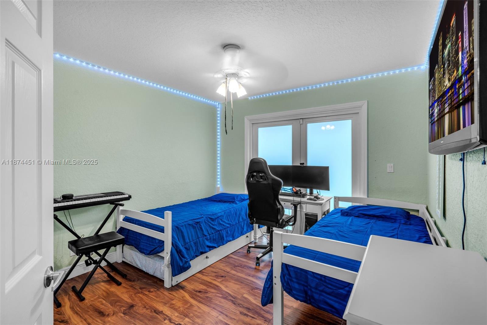 FAIRWAYS AT EAGLE TRACE - Residential Lease