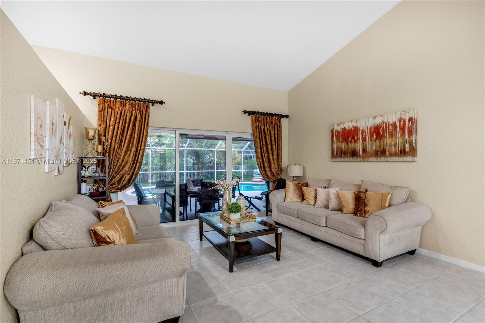 FAIRWAYS AT EAGLE TRACE - Residential Lease