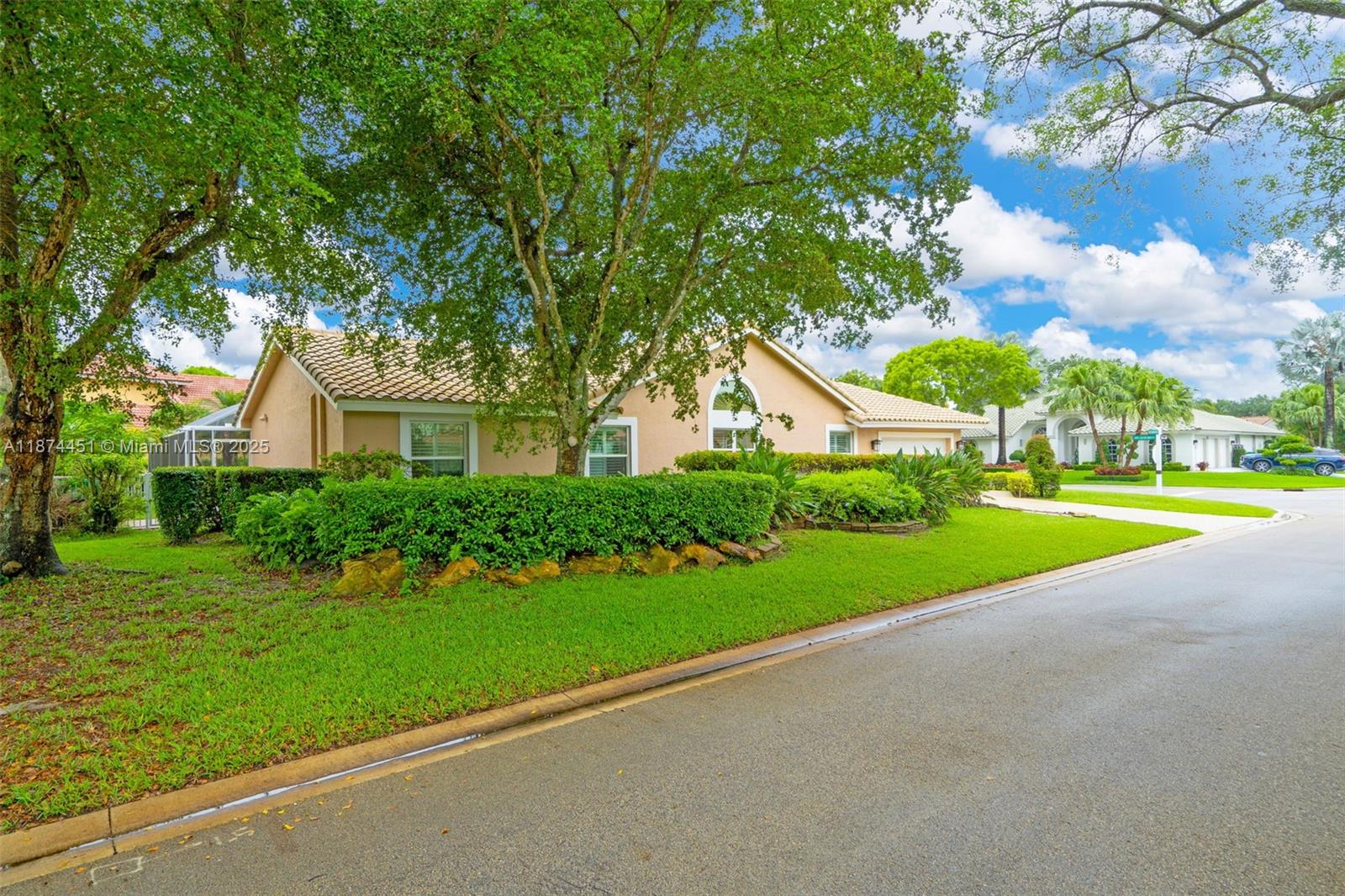 FAIRWAYS AT EAGLE TRACE - Residential Lease