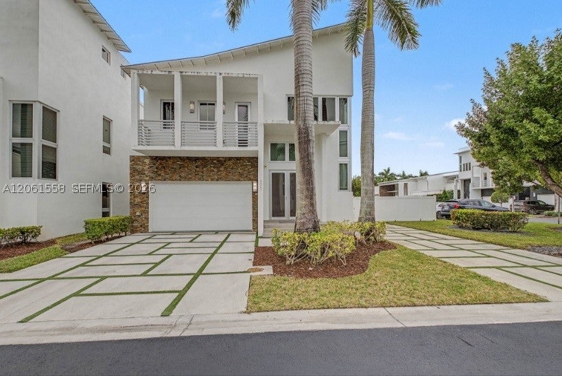 3341 NW 84th Ct