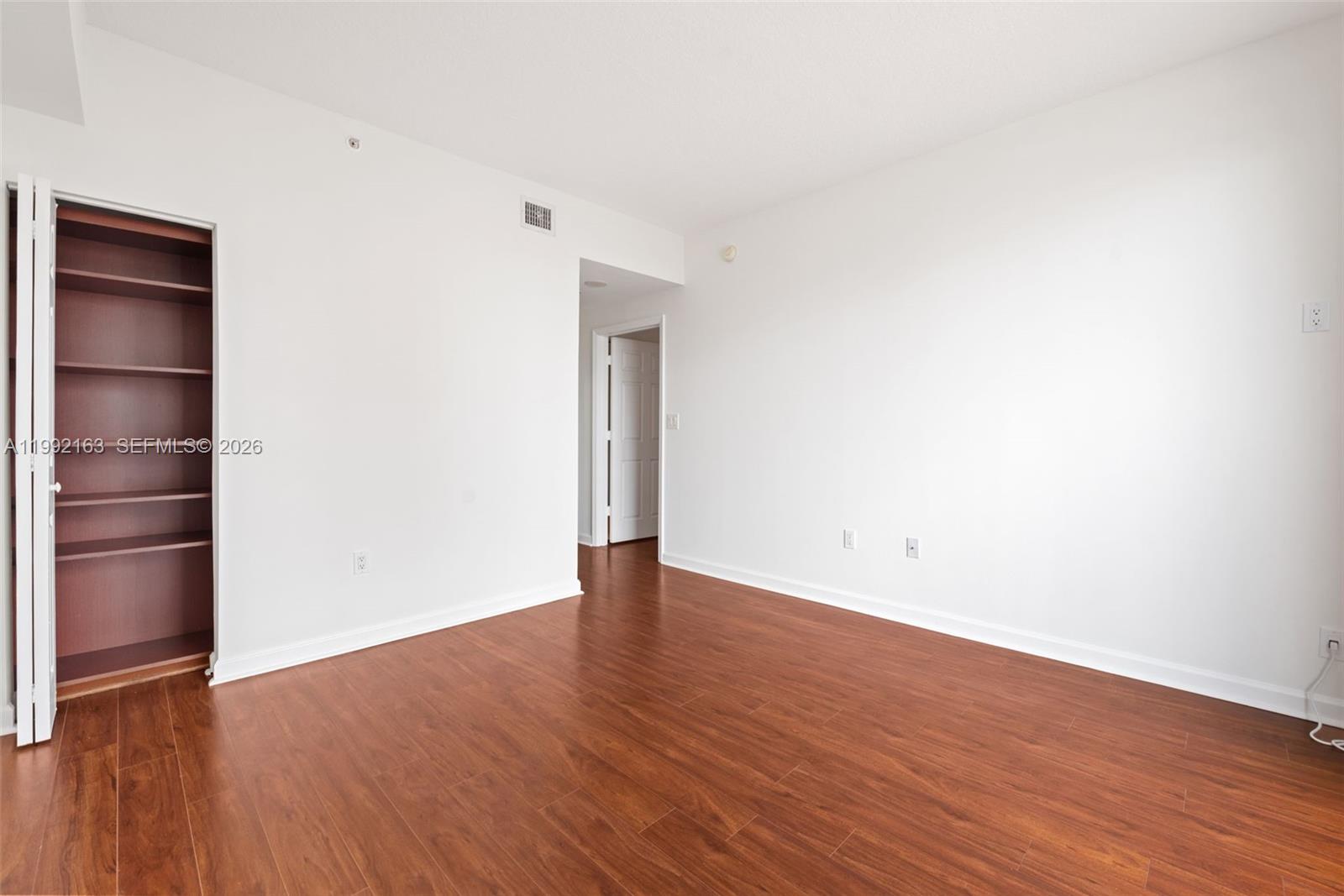 GABLES PARK TOWER - Residential