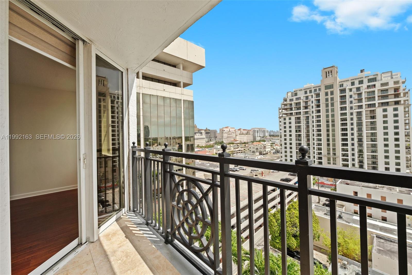 GABLES PARK TOWER - Residential
