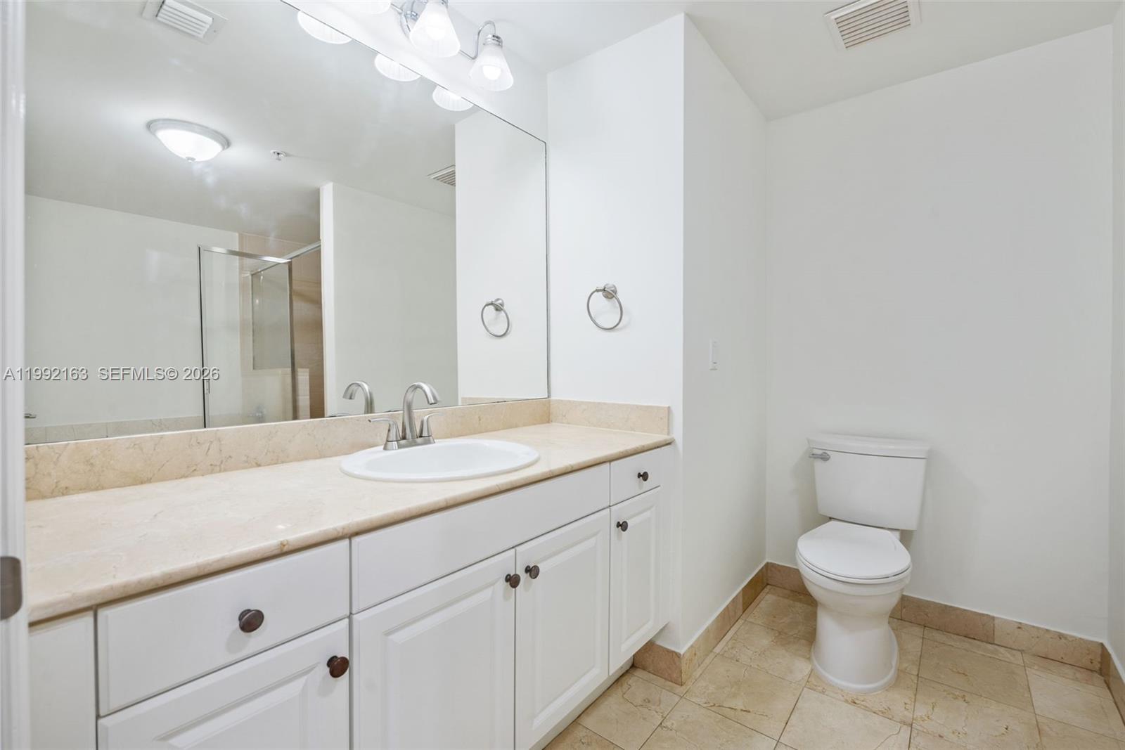 GABLES PARK TOWER - Residential