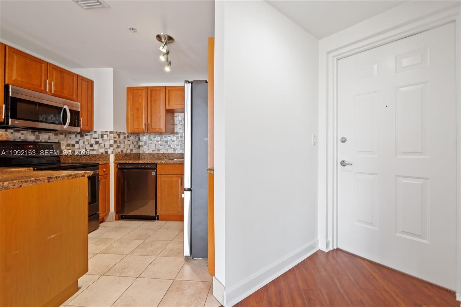 GABLES PARK TOWER - Residential