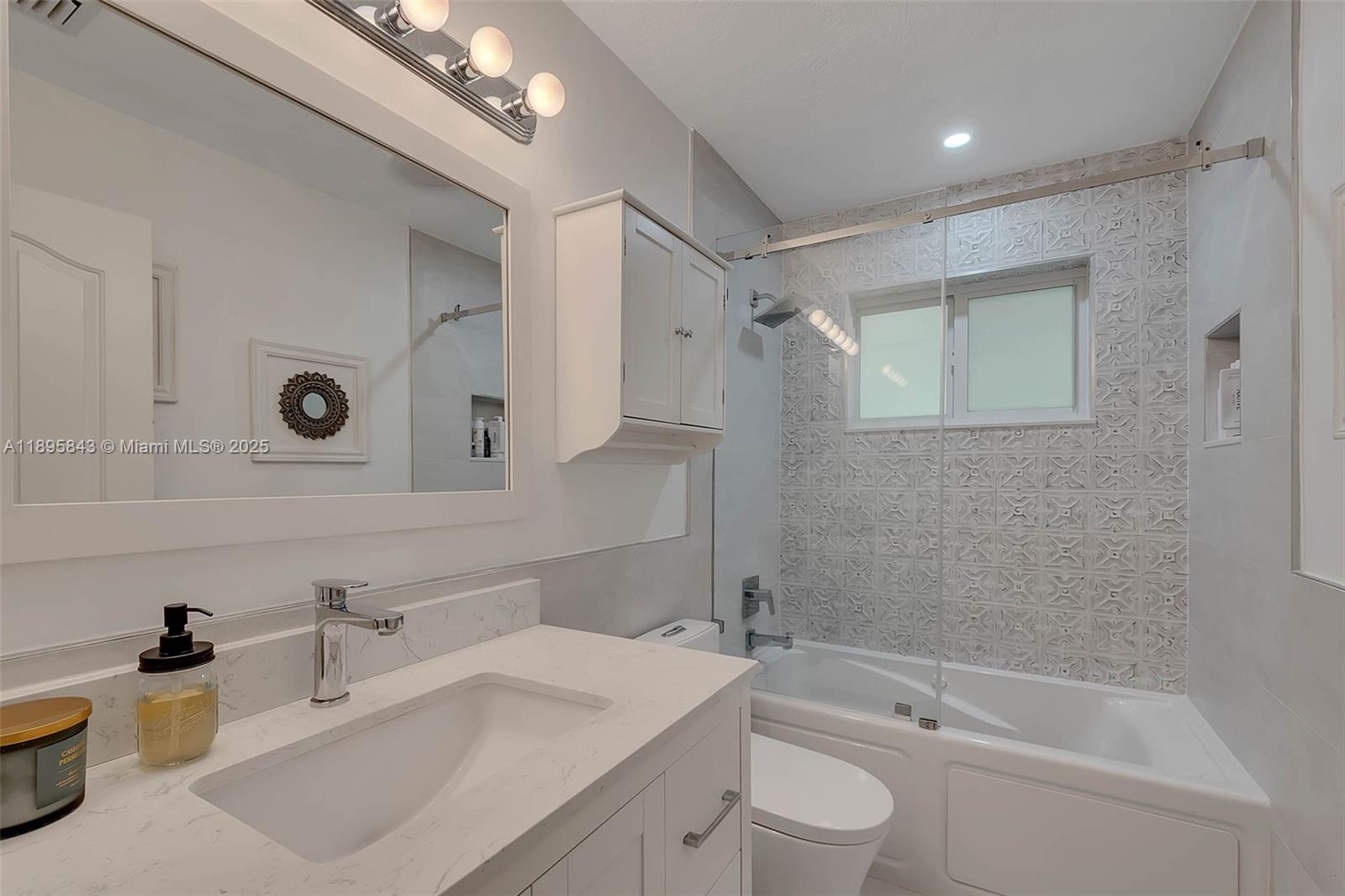 MANGO PARK ESTATES - Residential