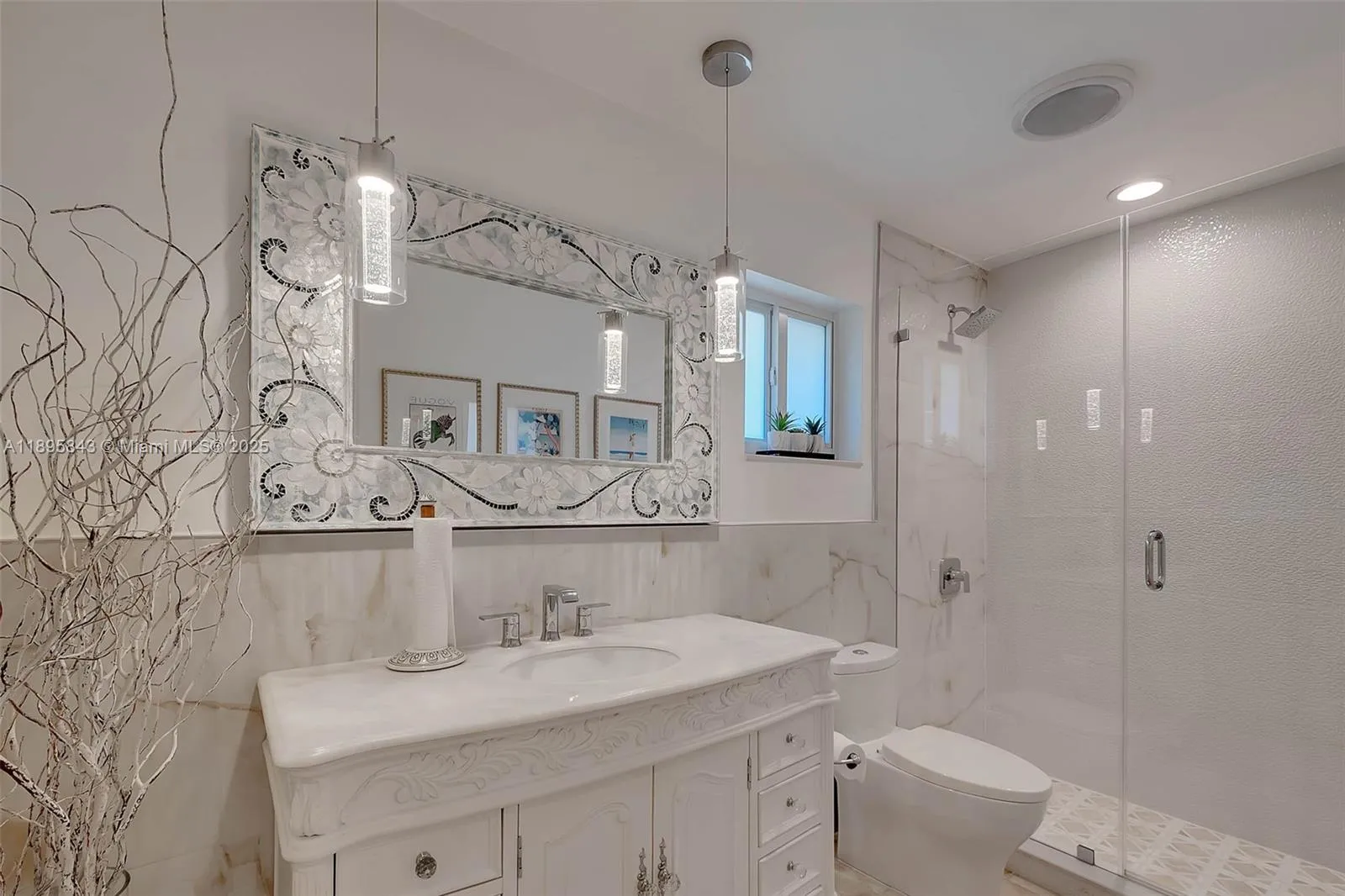 Palmetto Bay, Florida 33157, United States, 5 Bedrooms Bedrooms, ,4 BathroomsBathrooms,Residential,Active,228640