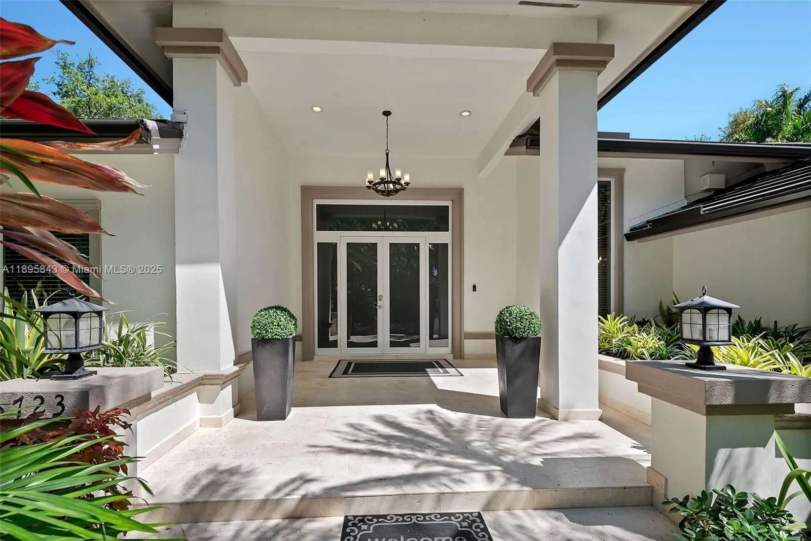 Palmetto Bay, Florida 33157, United States, 5 Bedrooms Bedrooms, ,4 BathroomsBathrooms,Residential,Active,228640