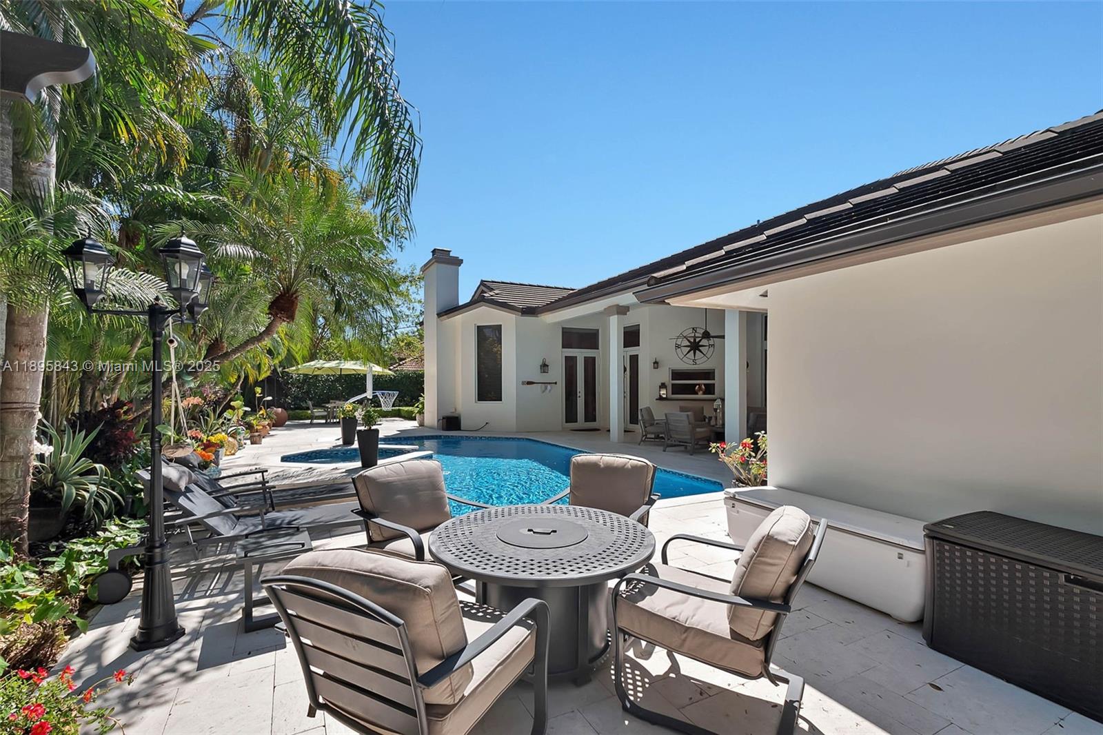 MANGO PARK ESTATES - Residential