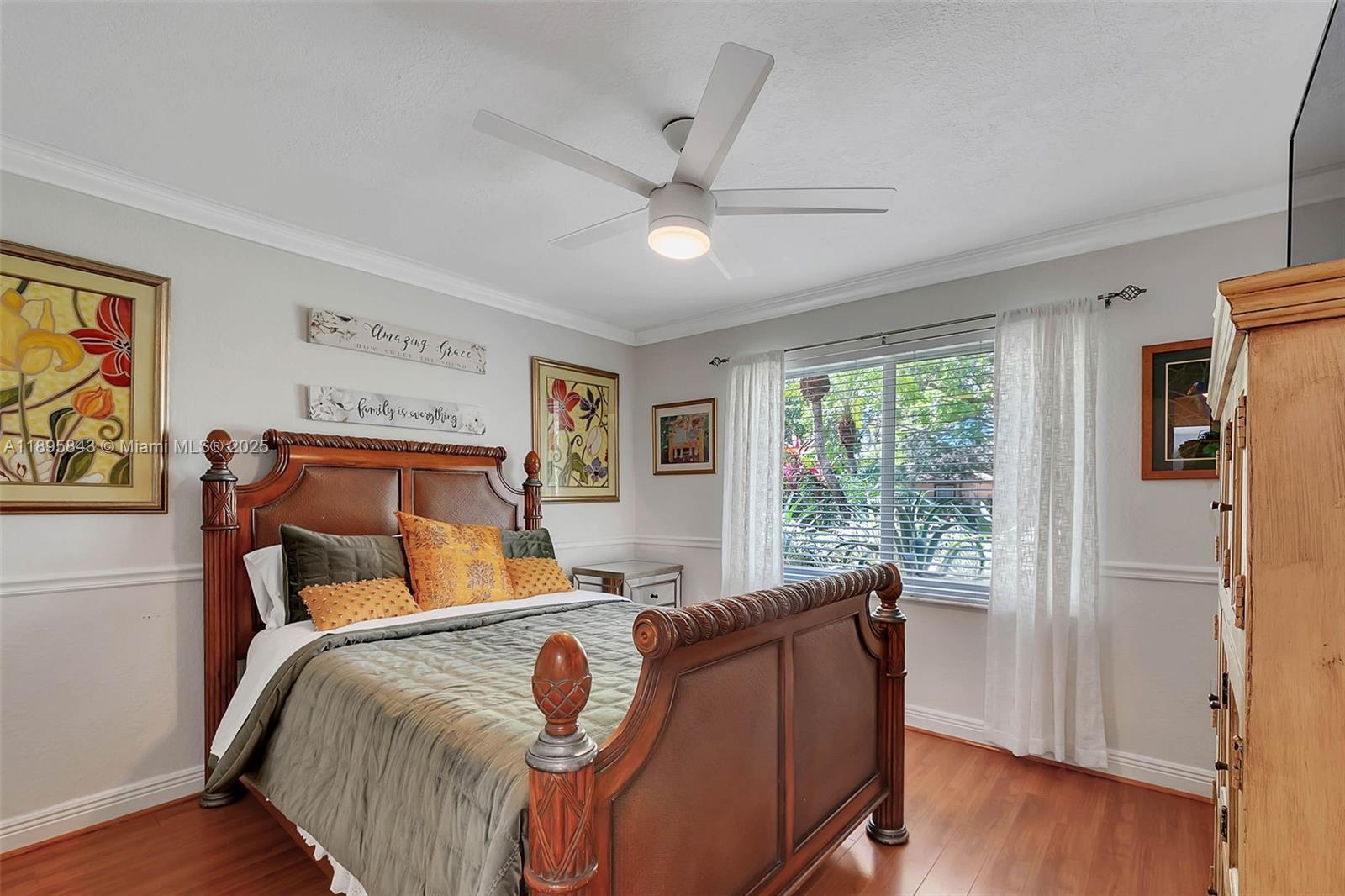 MANGO PARK ESTATES - Residential