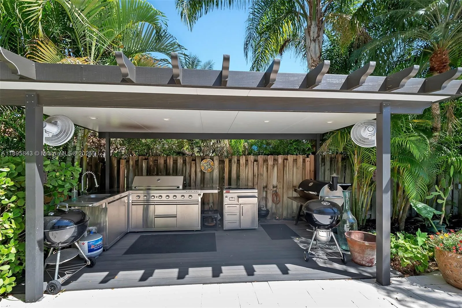 Palmetto Bay, Florida 33157, United States, 5 Bedrooms Bedrooms, ,4 BathroomsBathrooms,Residential,Active,228640