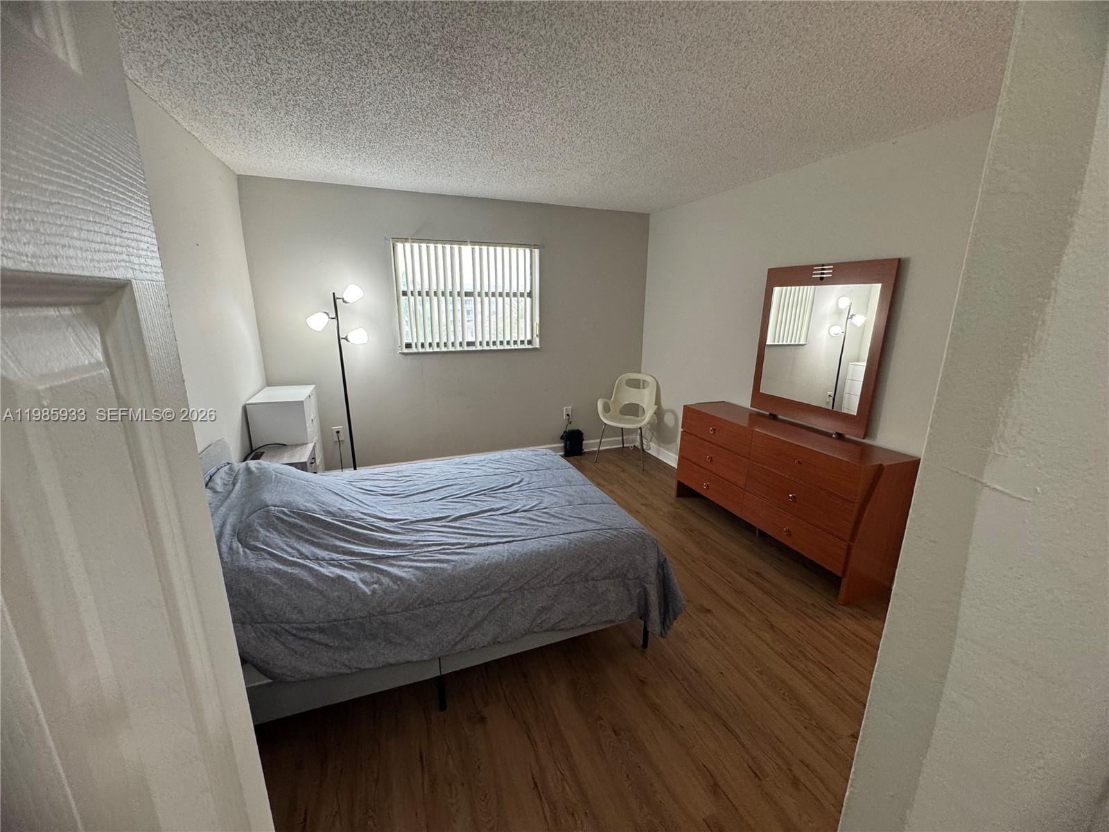 FONTAINEBLEAU GARDENS CON - Residential Lease