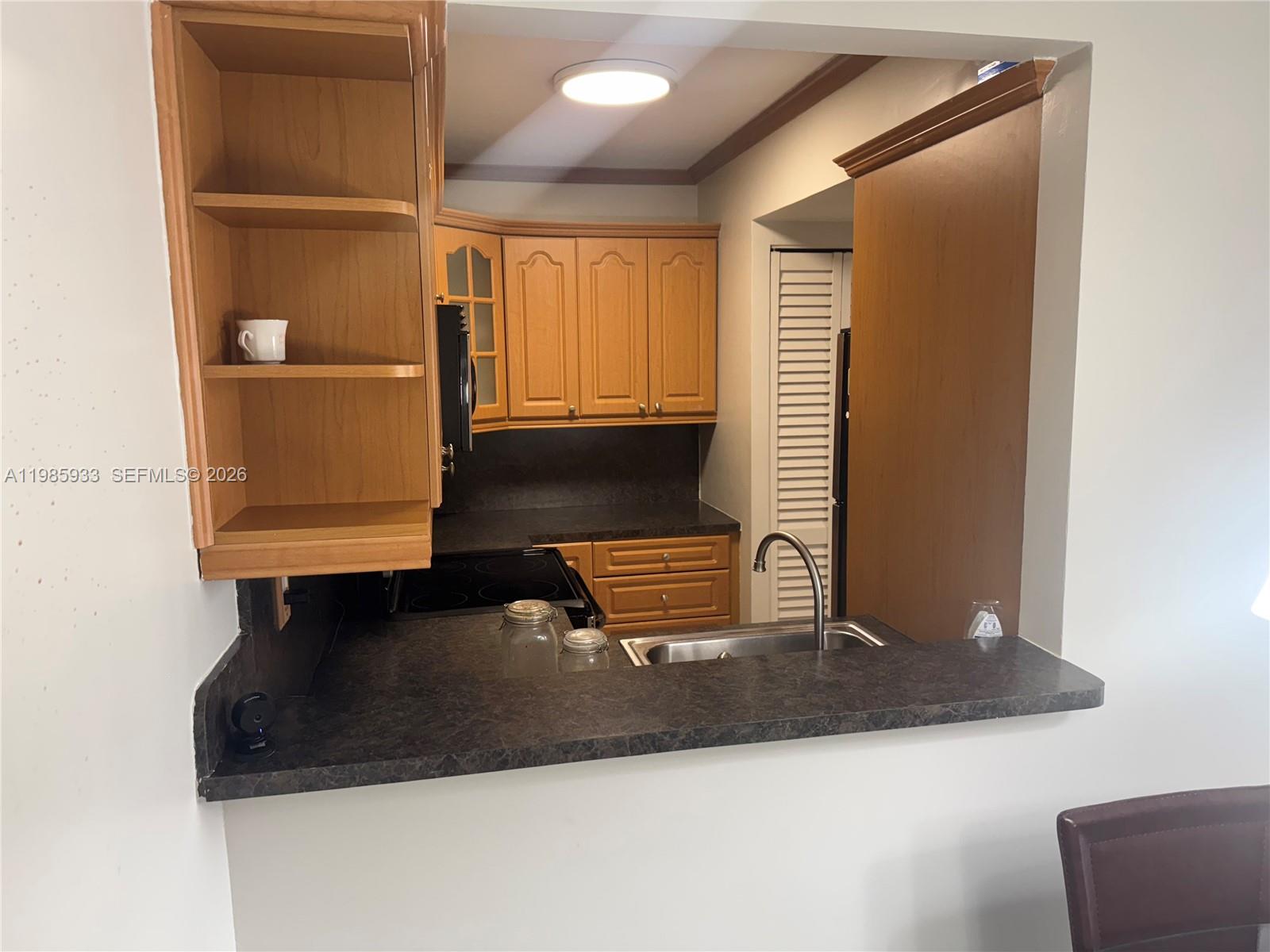 FONTAINEBLEAU GARDENS CON - Residential Lease