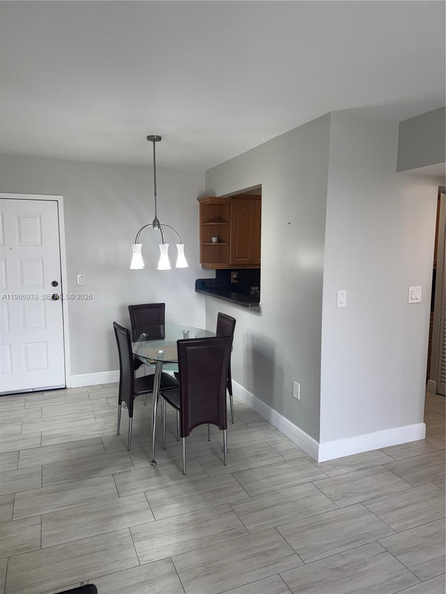 FONTAINEBLEAU GARDENS CON - Residential Lease