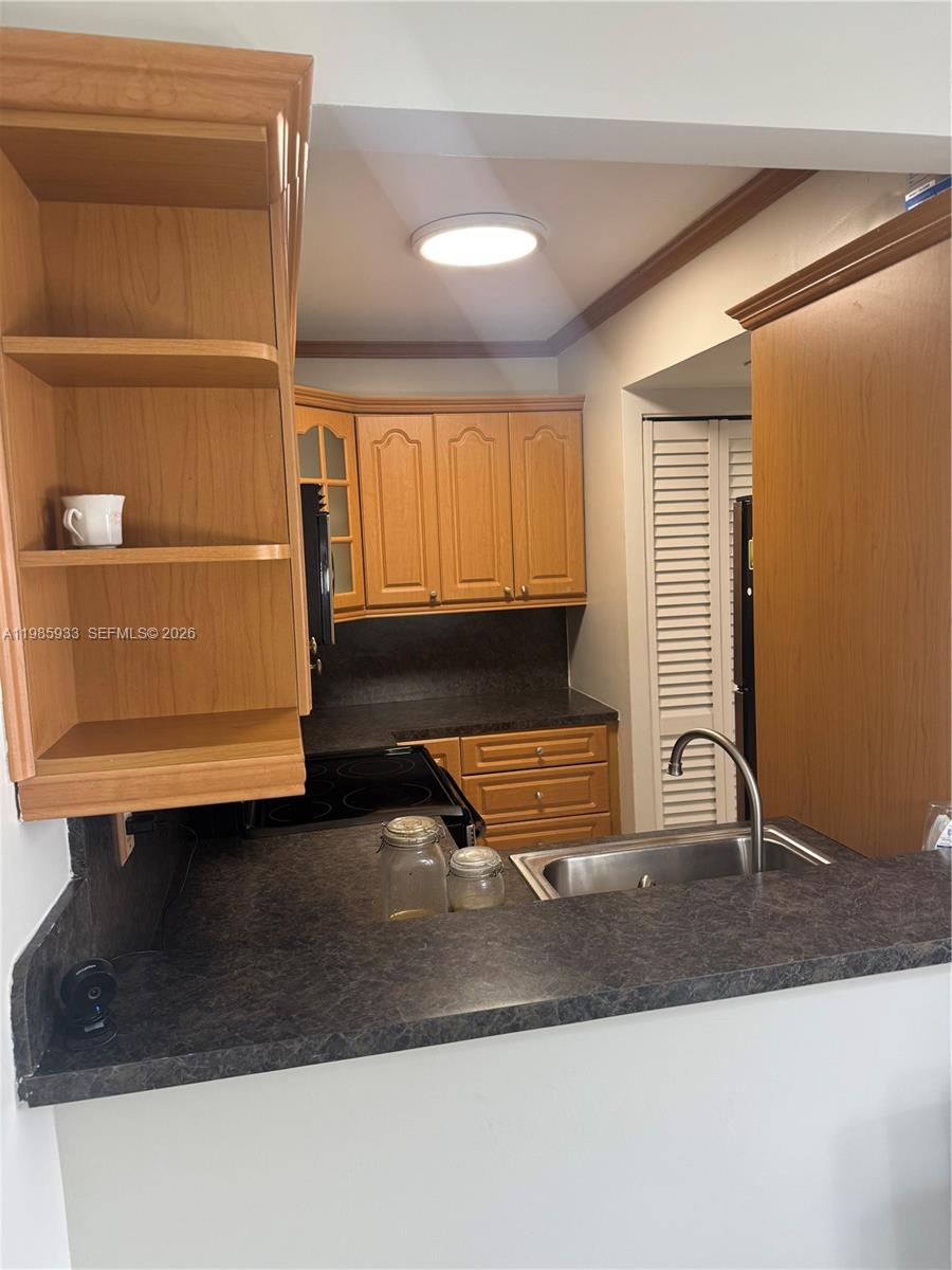 FONTAINEBLEAU GARDENS CON - Residential Lease