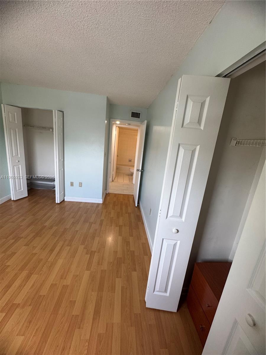 FONTAINEBLEAU GARDENS CON - Residential Lease