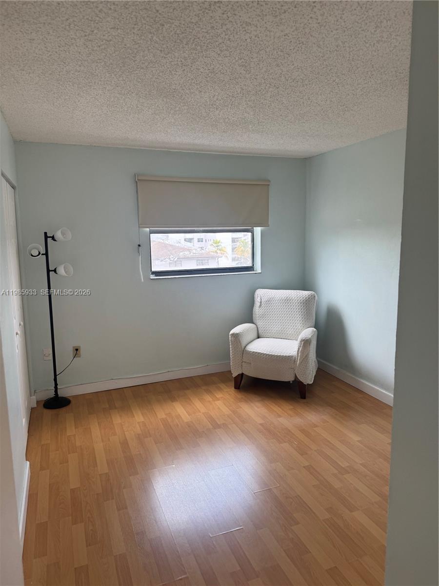 FONTAINEBLEAU GARDENS CON - Residential Lease