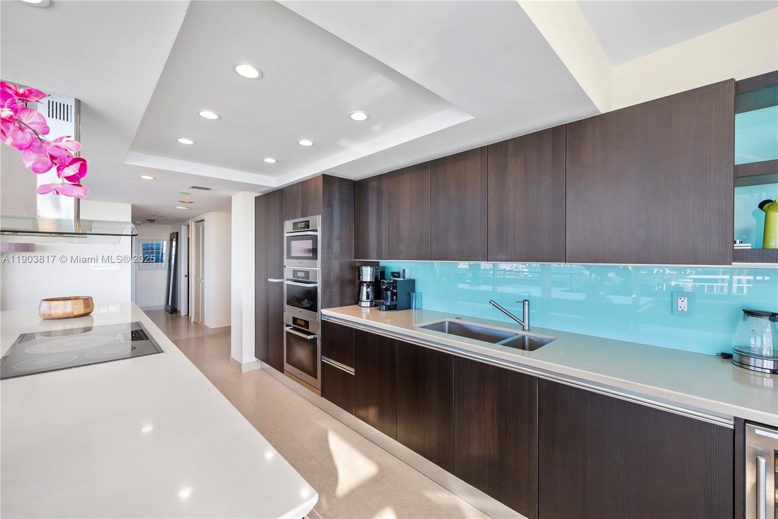 SOUTH POINTE TOWERS CONDO - Residential