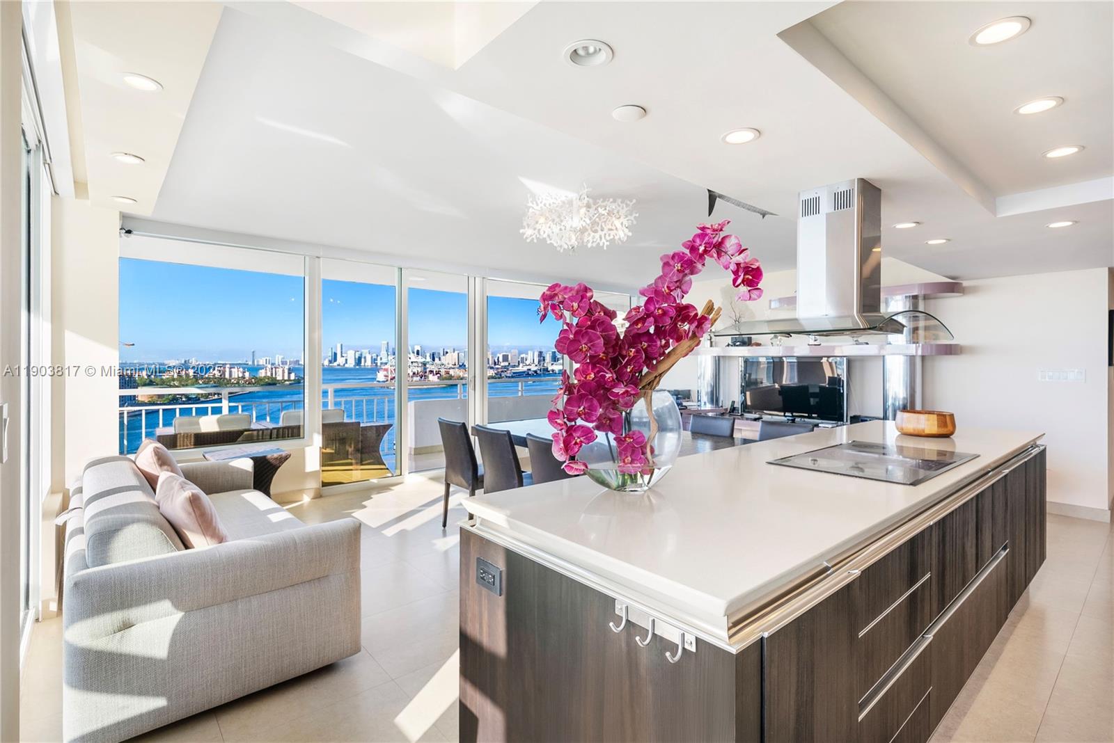 SOUTH POINTE TOWERS CONDO - Residential