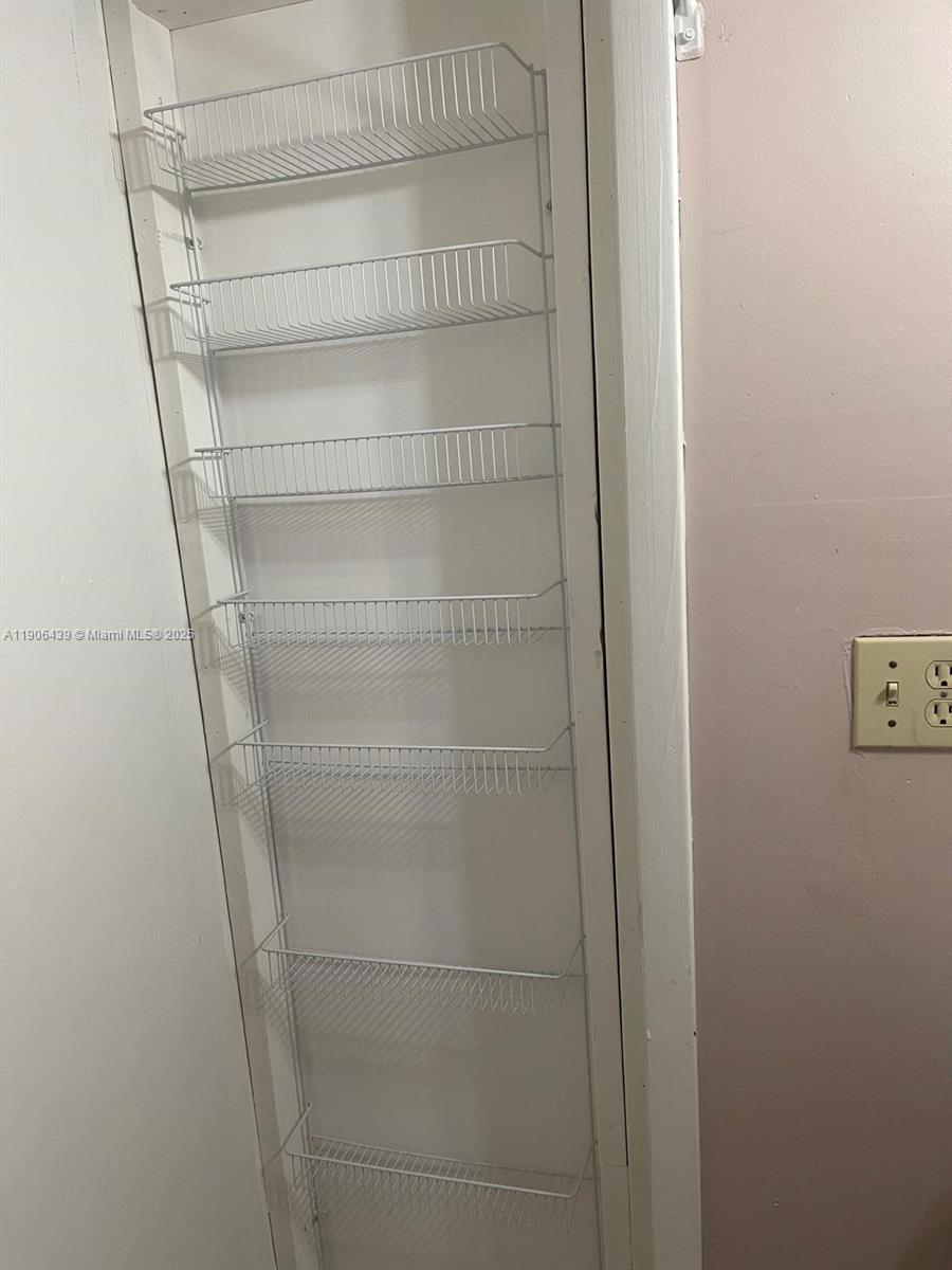 HEFTLER HOMES SUNSET PARK - Residential Lease