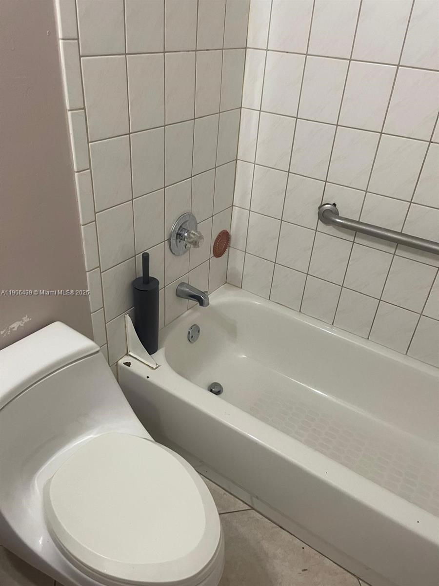 HEFTLER HOMES SUNSET PARK - Residential Lease