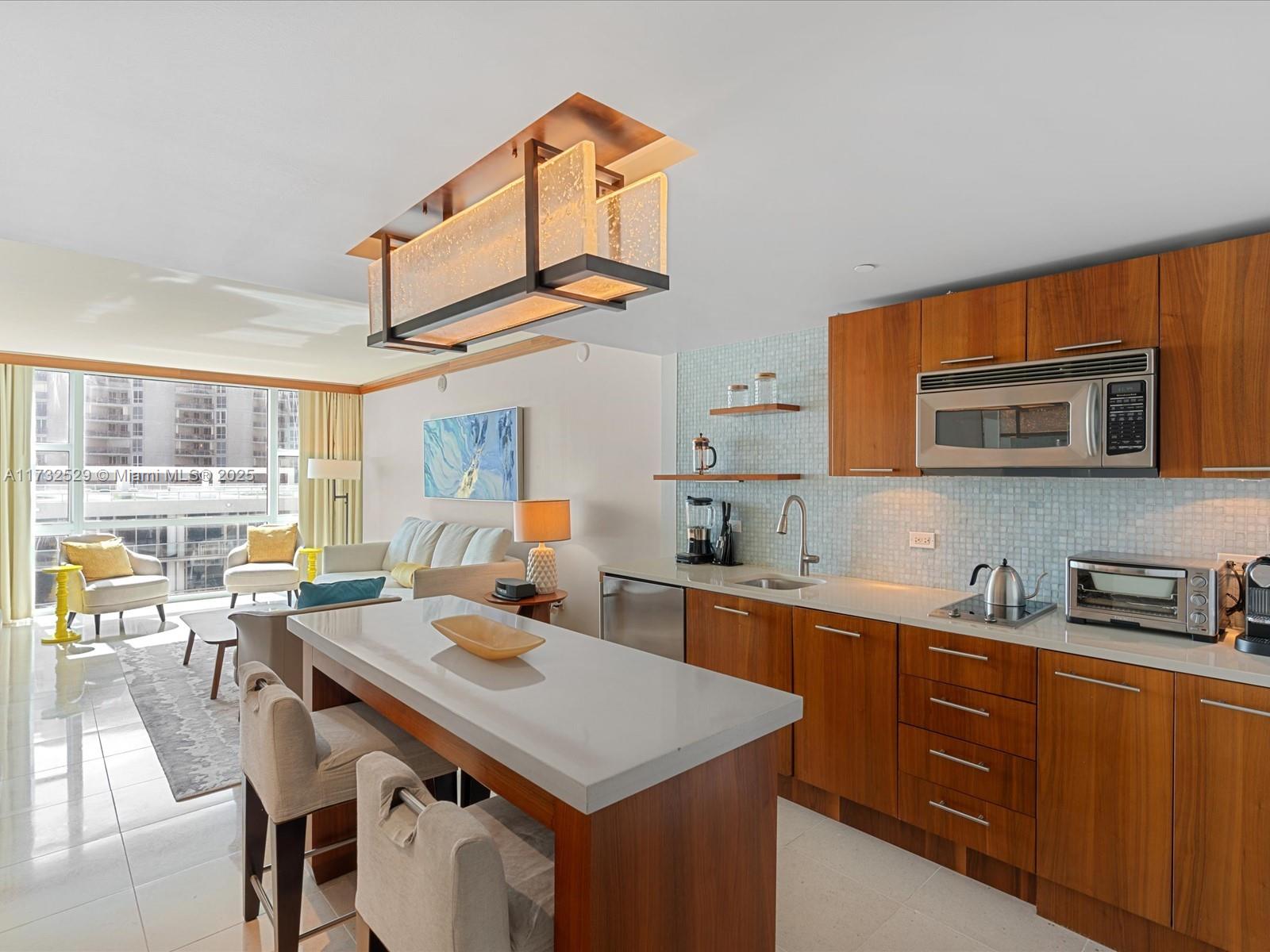 6801 Collins Ave 716 (deed 708)