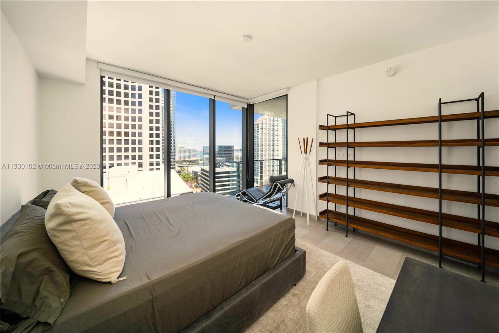 REACH CONDO - Residential Lease