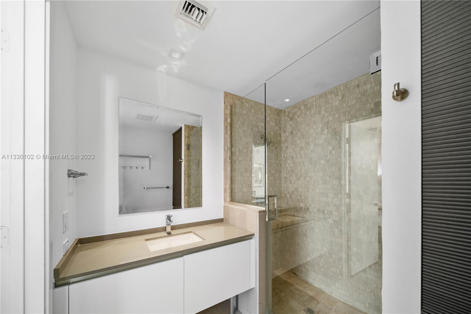 REACH CONDO - Residential Lease