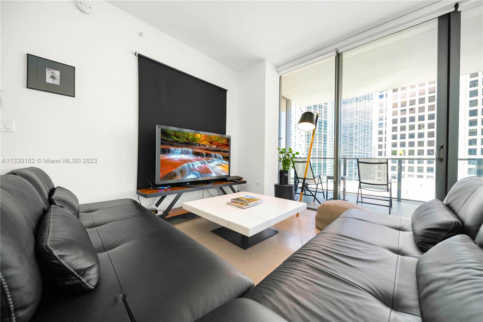 REACH CONDO - Residential Lease