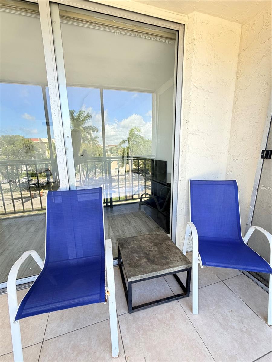DESOTO PARK CONDO - Residential Lease