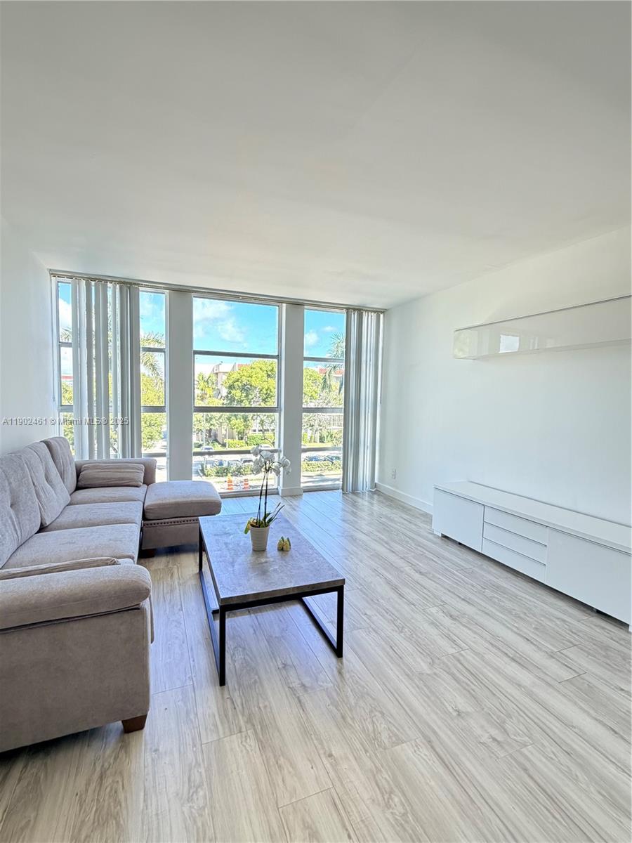 DESOTO PARK CONDO - Residential Lease