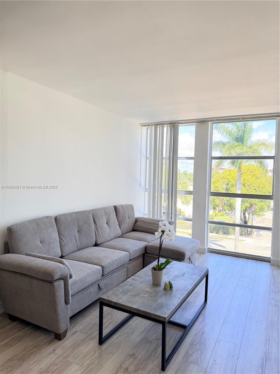 DESOTO PARK CONDO - Residential Lease