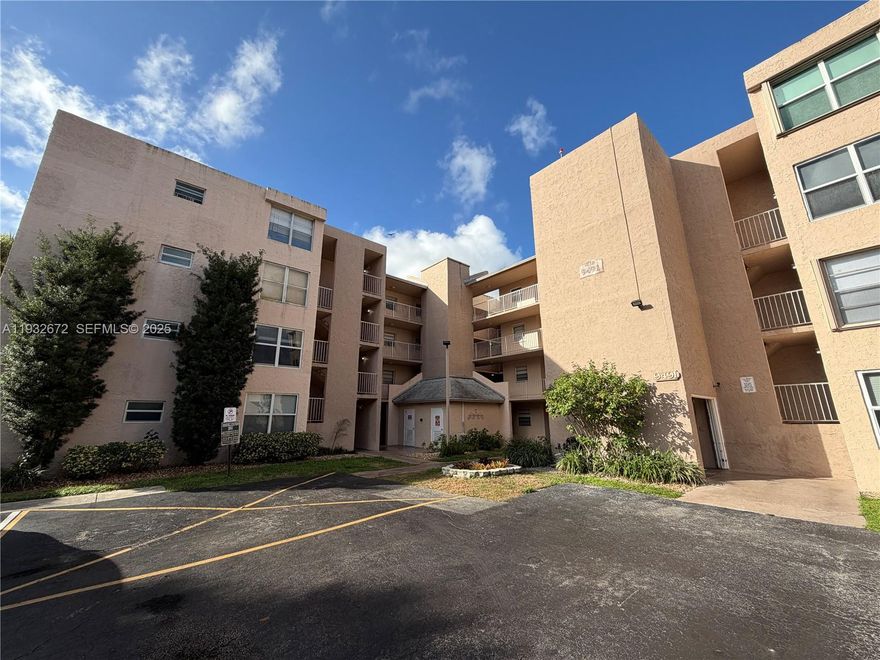 Move in with 1st month, last month rent, and $1000 deposit to HOA. BRAND NEW Kitchen appliances, Modern bathroom finishes, kitchen cabinets & Granite countertops, and new Fixtures through-out the unit. UNIT CAN BE UNFURNISHED or keep anything! Laundry on site every floor.  full high-impact windows and a sliding glass door provide year-round protection and peace of mind. 2nd floor unit with beautiful views of the golf course and water, located within the prestigious Pine Island Ridge Country Club. Residents enjoy a wide array of amenities, including an 18-hole golf course, two restaurants with lounges, tennis courts, pickleball courts, bocce ball, basketball courts, a children's park, two swimming pools, barbecue areas, and separate his and hers saunas, steam rooms, and locker facilities, along with convenient golf bag storage. Ideally situated near NOVA Southern University and offering easy access to major highways including I-595, the Turnpike, I-95, and I-75.