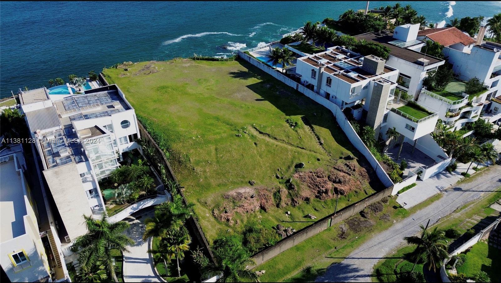 Guaruja, São Paulo - Residential