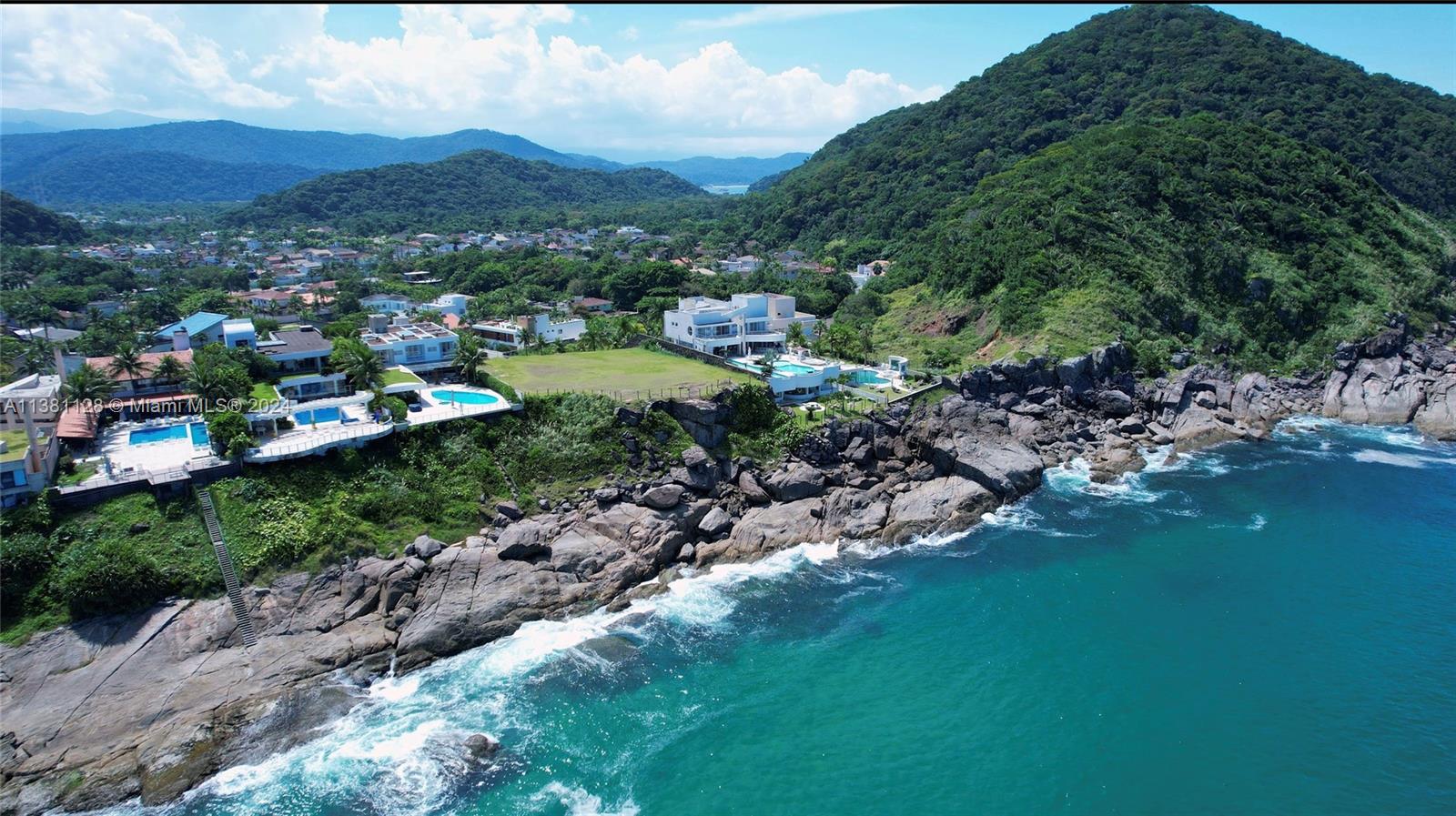 Guaruja, São Paulo - Residential